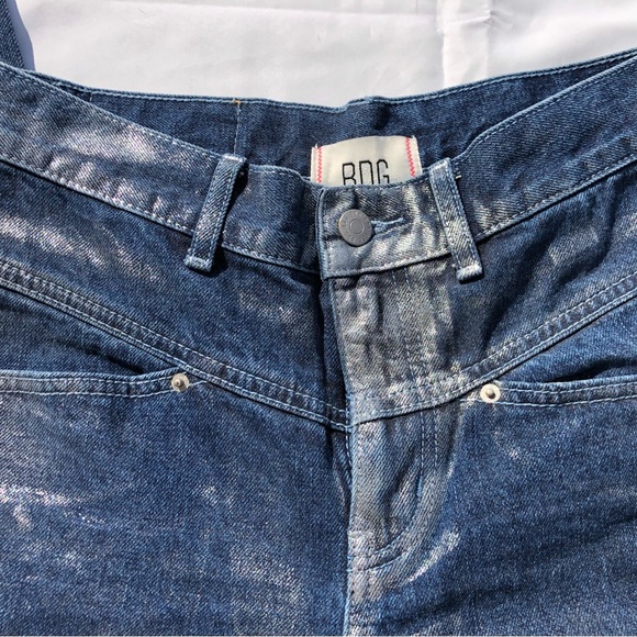 UO silver metallic cowboy jeans-size 27 - Picture 6 of 14